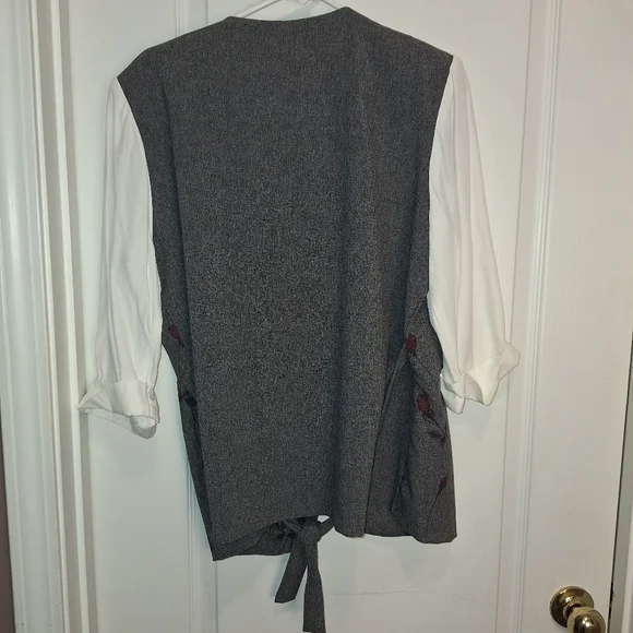 Chad Stevens 2 piece pants  suit / size 16w / gray with floral design - Picture 4 of 15